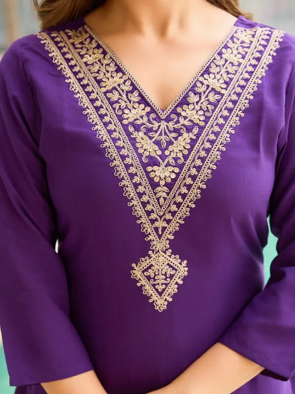 Arma_Fashion_Women_Rayon_Slub_3/4_Sleeve_V_Neck_Embroidered_Kurta_Pant_And_Organza_Dupatta_Navratri_Diwali_Deepawali_Festival_Gifting_Traditional_Ethnic_Wear