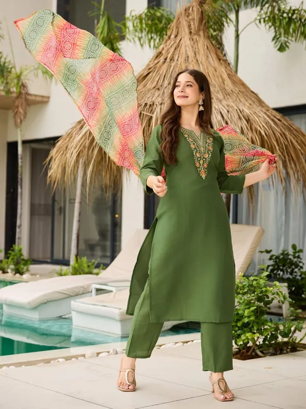 Arma_Fashion_Women_Rayon_Embroidered_Straight_Kurta_With_Pant_And_Dupatta_Sets