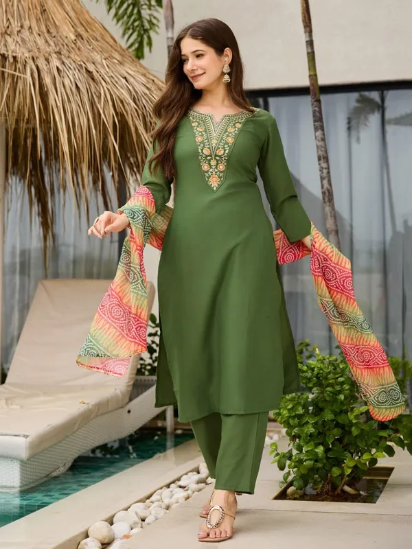 Arma_Fashion_Women_Rayon_Embroidered_Straight_Kurta_With_Pant_And_Dupatta_Sets