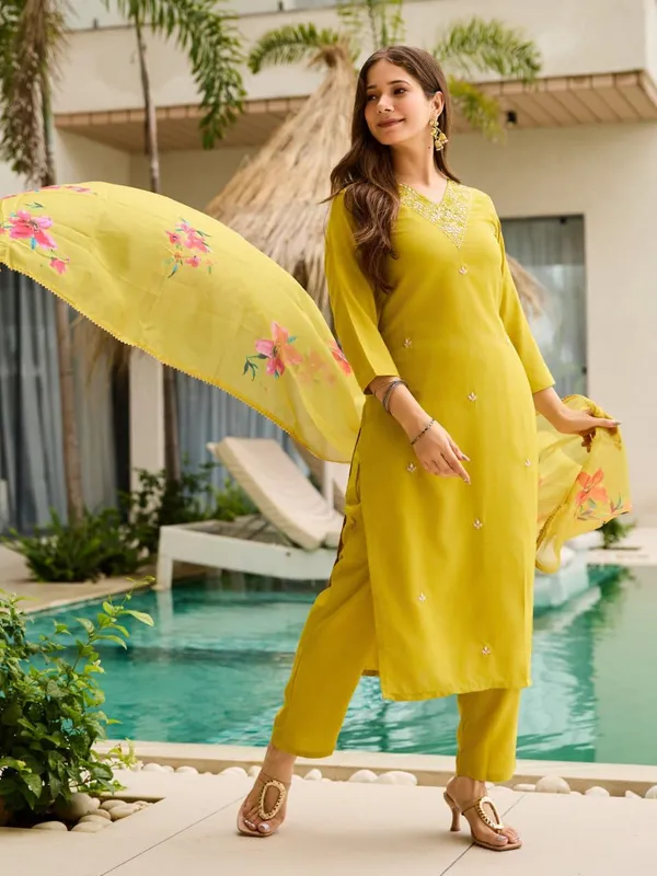 Arma_Fashion_Women_Embroidered_Rayon_Kurta_Set_With_Pant_Dupatta_Straight_Calf_Length_3/4_Sleeve_V_Neck_Elegant_Ethnic_Attire_Yellow