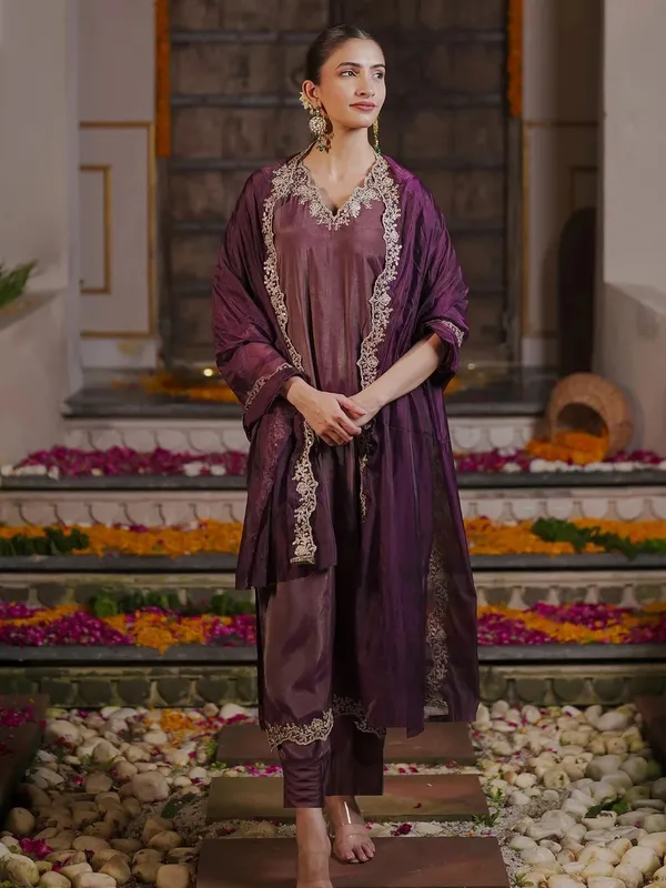 Purple_Shimmer_Kurta_Set_For_Women