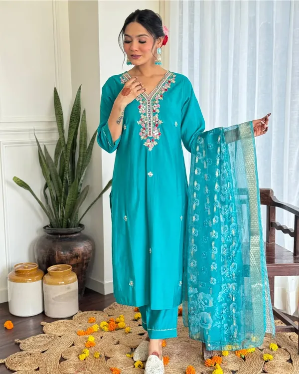 Sky_Blue_Pure_Cotton_Kurta_Set_For_Women