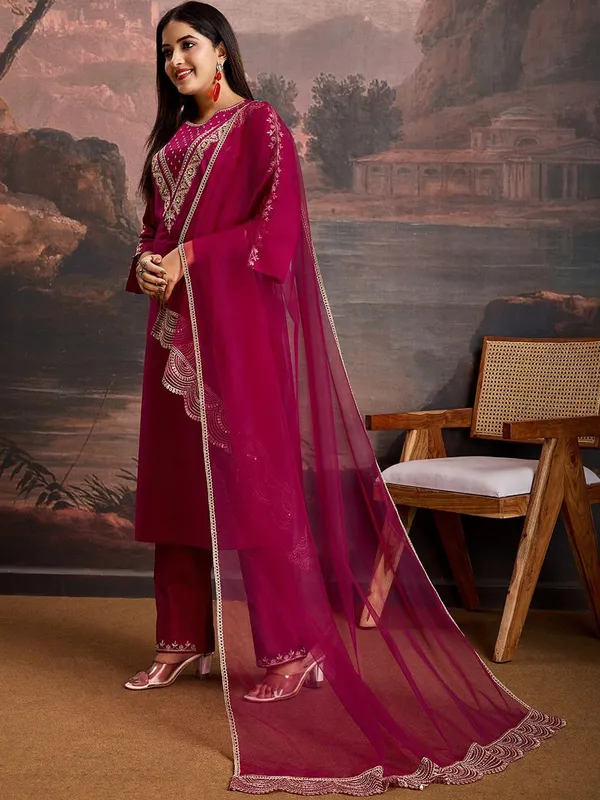 Rani_Pink_Silk_Blend_Kurta_Set_For_Women