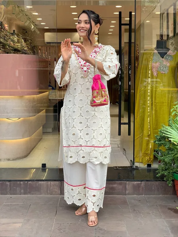 White_And_Pink_Cotton_Kurta_Set_For_Women
