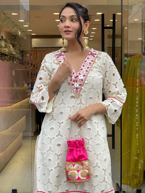 White_And_Pink_Cotton_Kurta_Set_For_Women