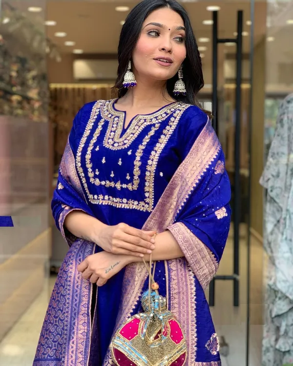 Royal_Bule_Pure_Cotton_Kurta_Set_For_Women