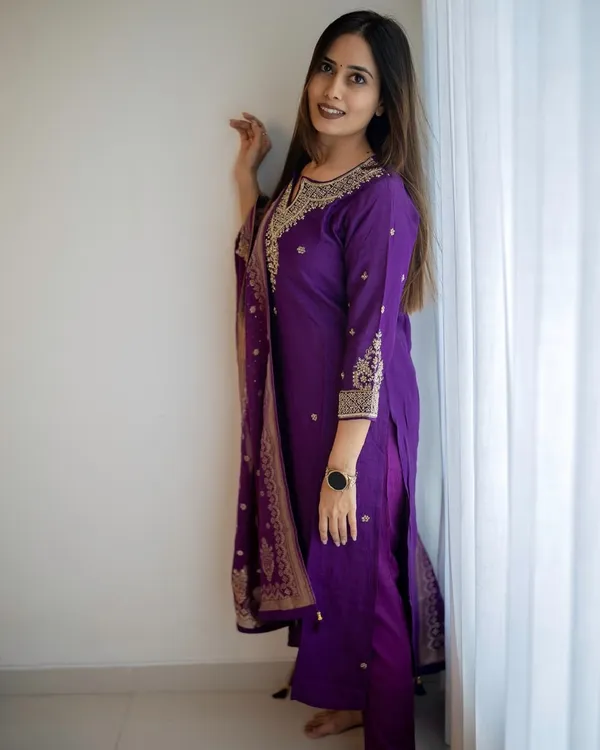 Purple_Silk_Blend_Kurta_Set_For_Women