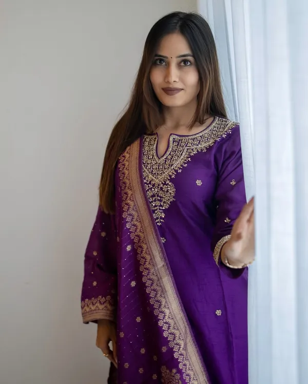 Purple_Silk_Blend_Kurta_Set_For_Women