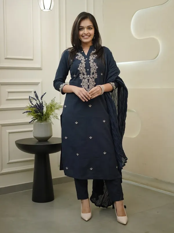 Navy_Blue_Cotton_Silk_Kurta_Set_For_Women