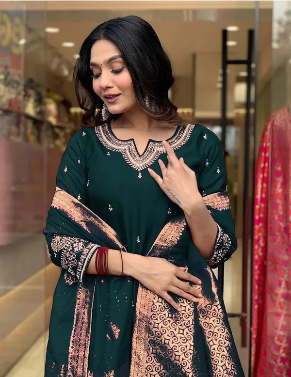 Bottle_Green_Pure_Cotton_Kurta_Set_For_Women