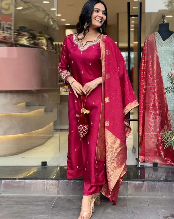 Maroon_Pure_Cotton_Kurta_Set_For_Women