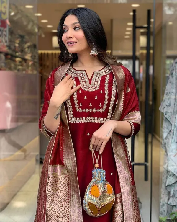 Maroon_Pure_Cotton_Kurta_Set_For_Women