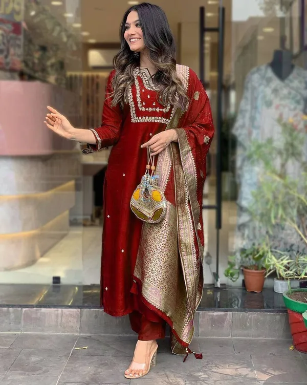 Maroon_Pure_Cotton_Kurta_Set_For_Women