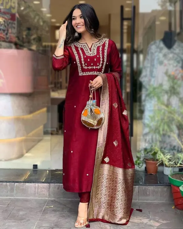 Maroon_Pure_Cotton_Kurta_Set_For_Women