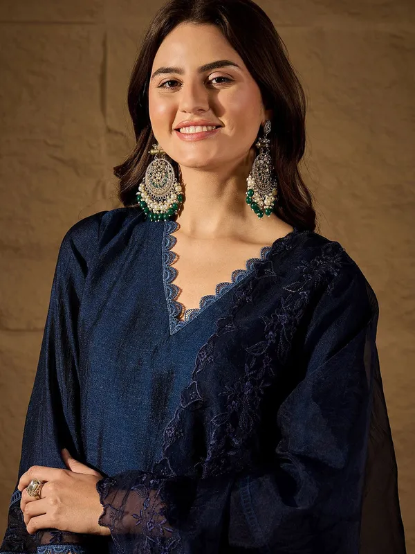Blue_Silk_Blend_Kurta_Set_For_Women