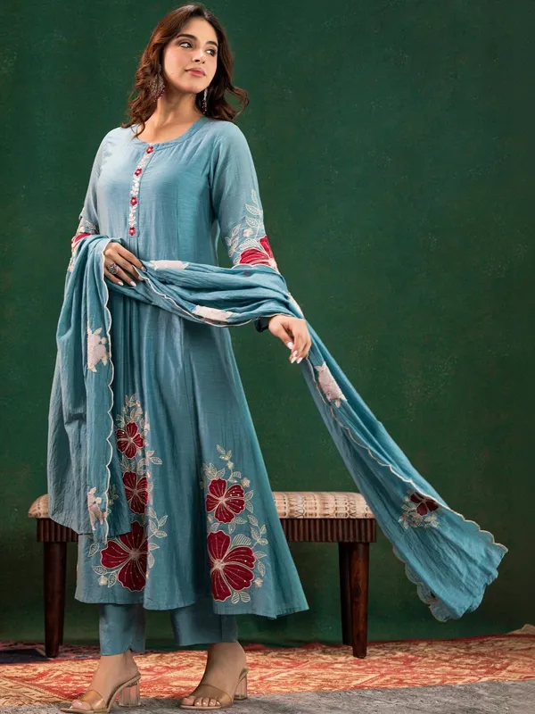 Sky_Blue_Silk_Blend_Kurta_Set_For_Women