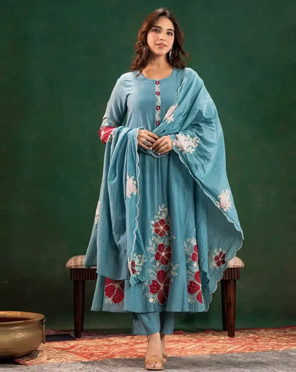 Sky_Blue_Silk_Blend_Kurta_Set_For_Women