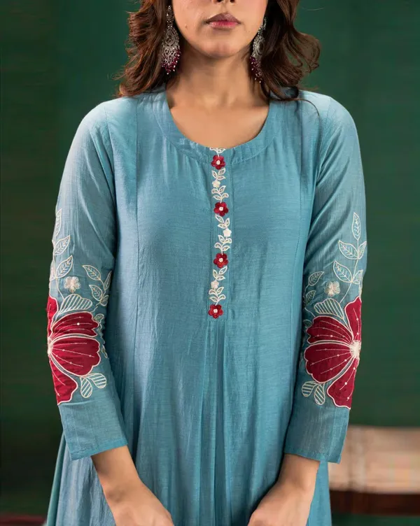 Sky_Blue_Silk_Blend_Kurta_Set_For_Women