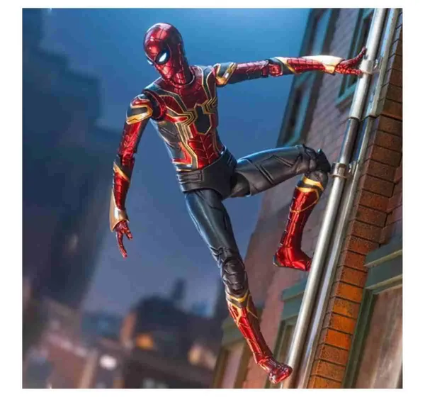 Avengers:_Infinity_War_Iron_Spider_Action_Figure_–_1:10_Scale_Collectible_Figure,_Approx._18_cm,_Detailed_Superhero_Display_Model_for_Collectors_&_Fans