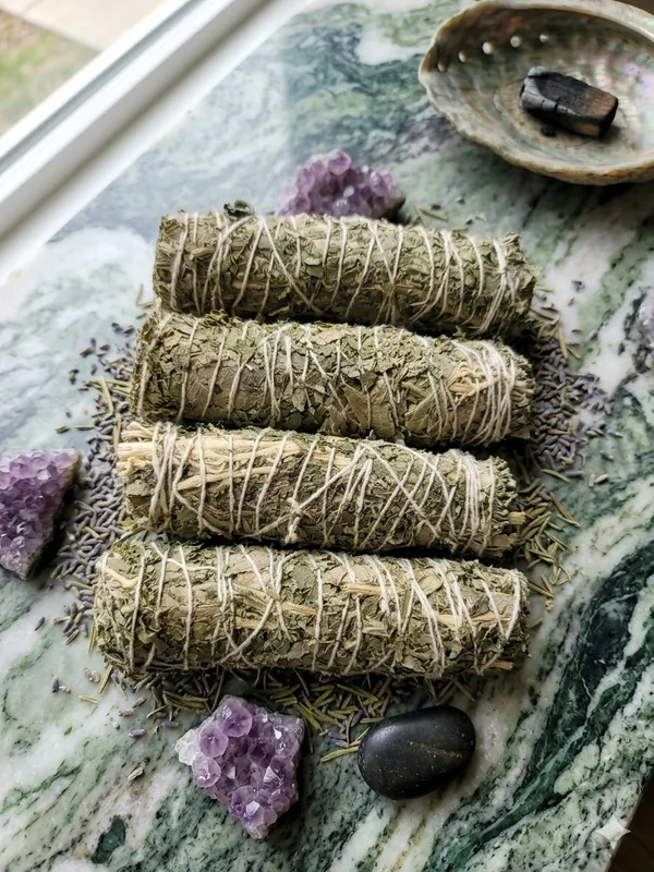 Himalayan_Sage_Smudge_-_Pure_And_Organic