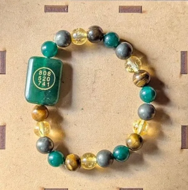 Many_Magnet_With_Zibu_Bracelet_pack_of_1