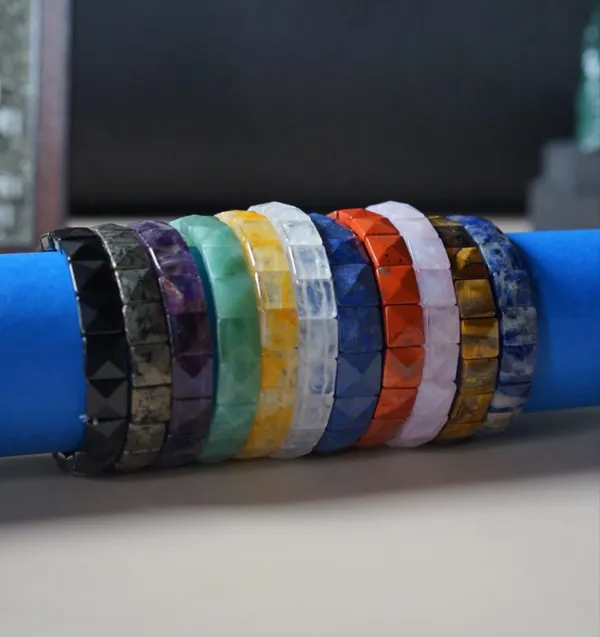 MULTICOLOUR_GEMSTONE_PYRAMID_BRACELET_Set_Of_1