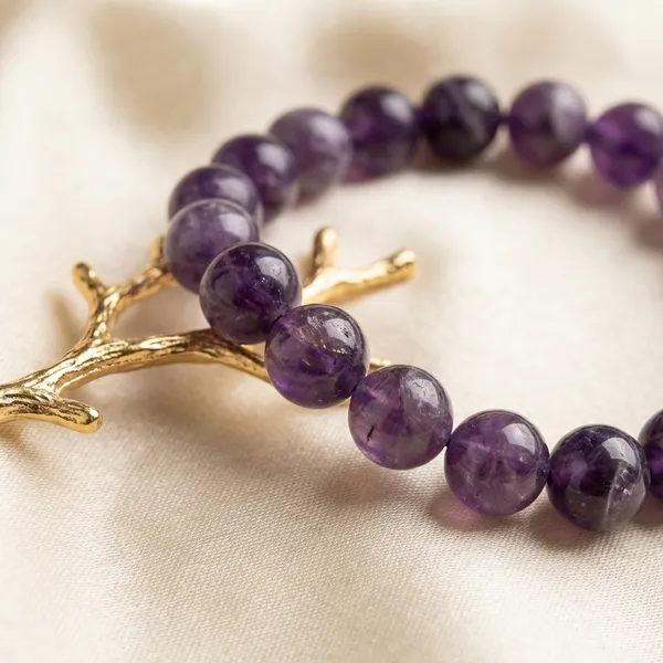 Purple_Natural_Amethyst_Gemstone_Bead_Bracelet_pack_of_1