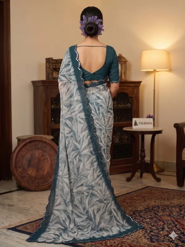 Taladara's_New_Georgette_Printed_Saree_With_Mirror_Lace_Border