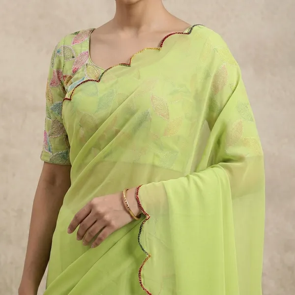 Green_Sath_Gram_Premium_Saree_With_Printed_Blouse_For_Women