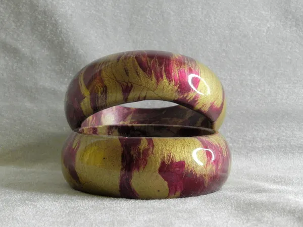 Gold_And_Burgundy_Resin_Bangles_For_Women__(pack_of_two_pieces)