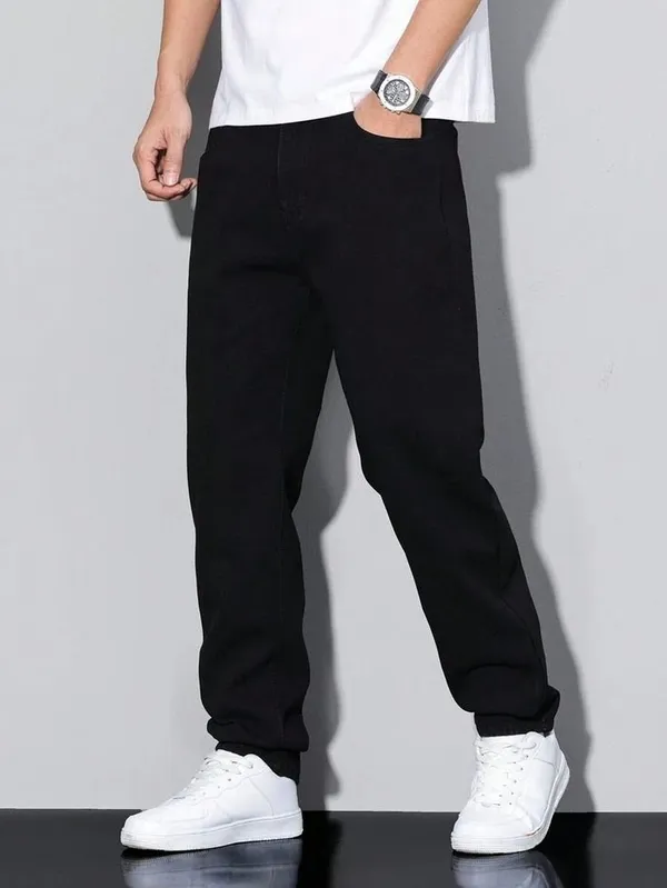Black_Relaxed_Fit_Straight_Leg_Jeans_For_Men