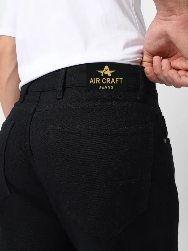 Black_Denim_Straight_Fit_Jeans_For_Men