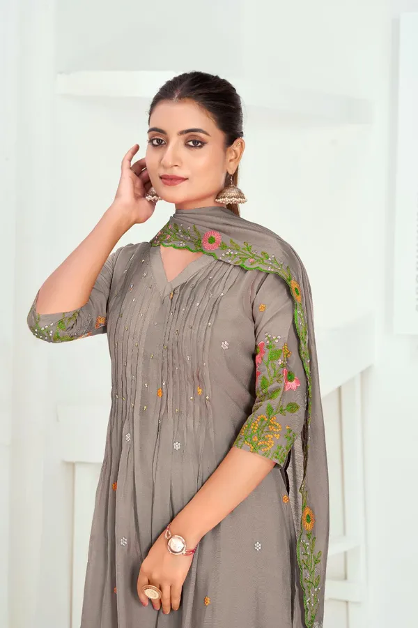 Beige_Chanderi_Silk_Premium_Kurta_Sets_For_Women
