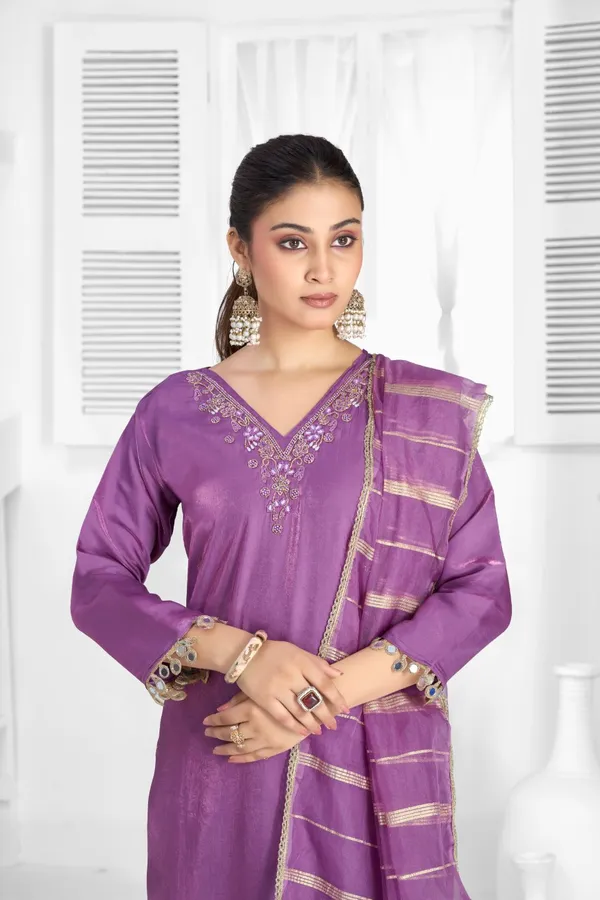 Lavender_Organza_Silk_Premium_Kurta_Sets_For_Women