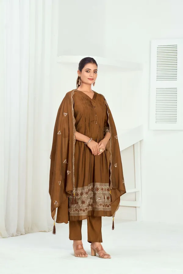 Camel_Brown_Chanderi_Silk_Premium_Kurta_Sets_For_Women