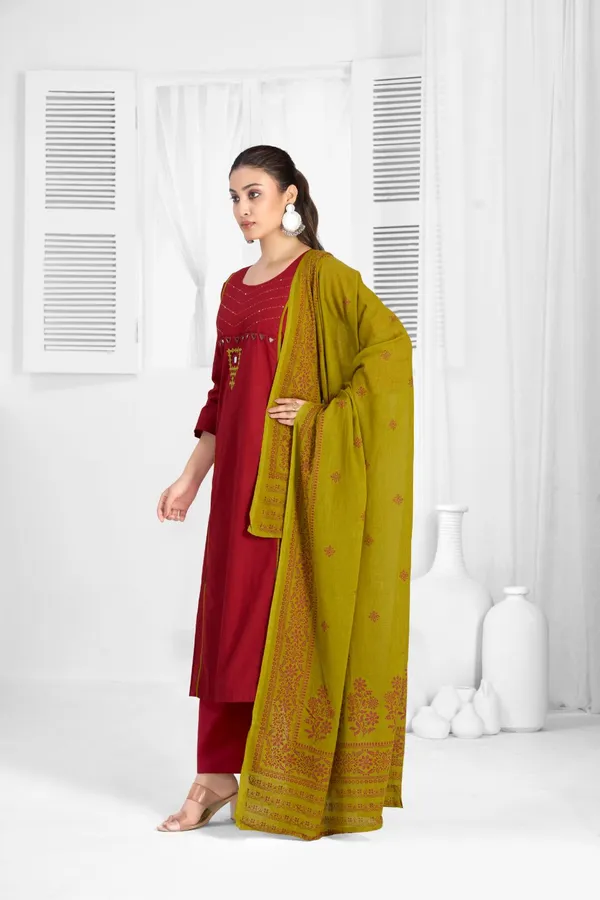 Red_Pure_Cotton_Premium_Kurta_Sets_For_Women