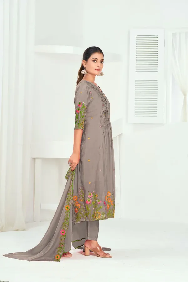 Beige_Chanderi_Silk_Premium_Kurta_Sets_For_Women
