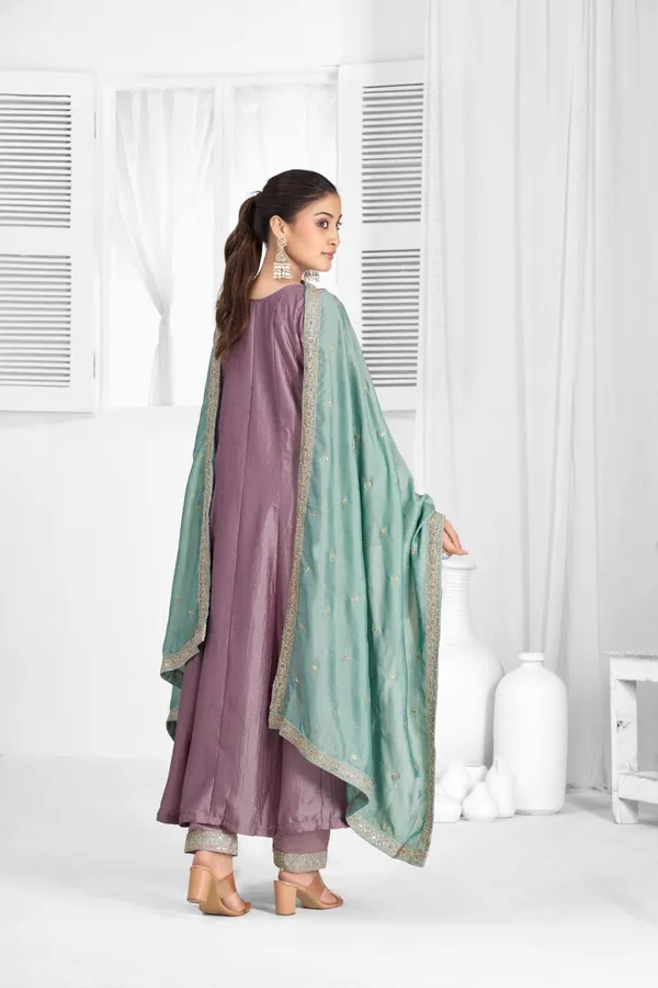 Lavender_Organza_Silk_Premium_Kurta_Sets_For_Women