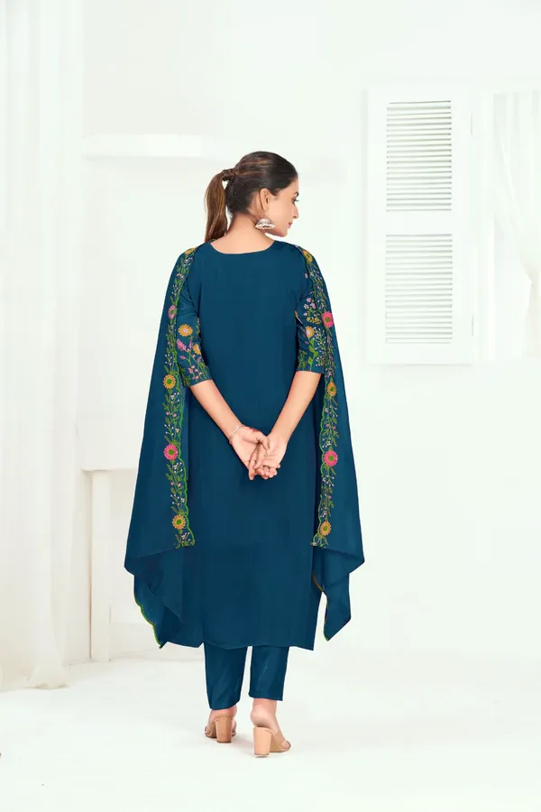 Navy_Blue_Chanderi_Silk_Premium_Kurta_Sets_For_Women