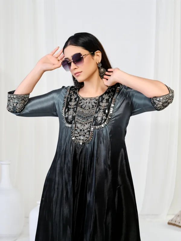 Grey_And_Black_Chinon_Premium_Kurta_Sets_For_Women