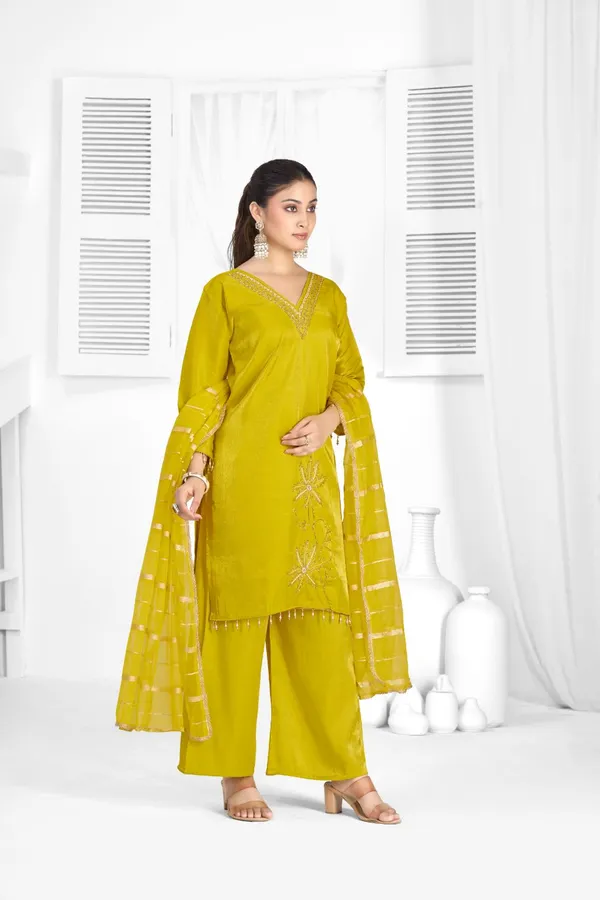 Lime_Green_Organza_Silk_Premium_Kurta_Sets_For_Women
