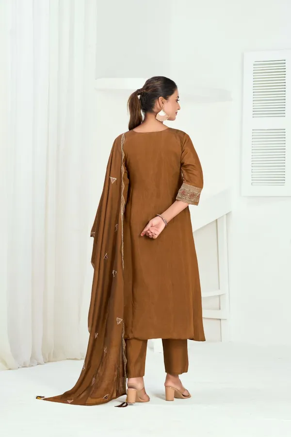 Camel_Brown_Chanderi_Silk_Premium_Kurta_Sets_For_Women