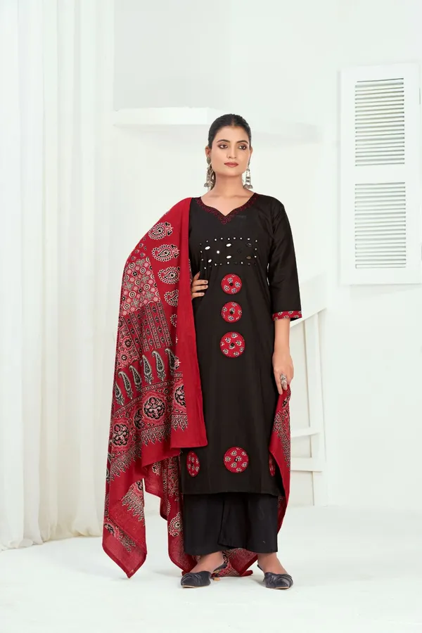 Black_And_Red_Pure_Cotton_Premium_Kurta_Sets_For_Women