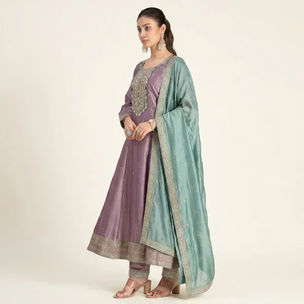 Lavender_Organza_Silk_Premium_Kurta_Sets_For_Women