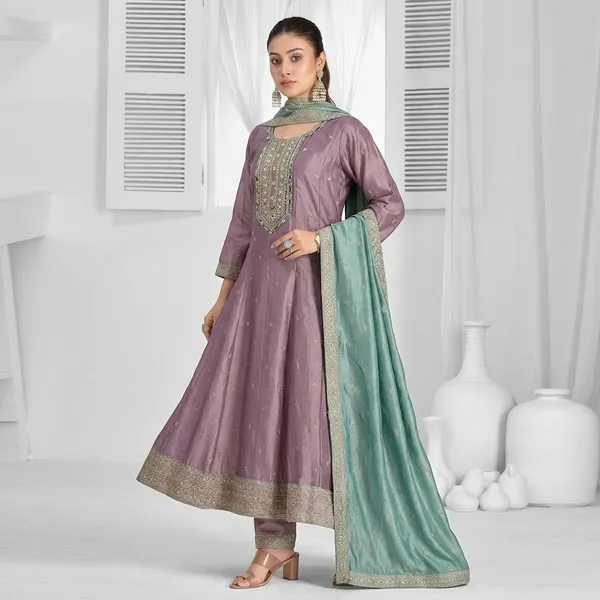 Lavender_Organza_Silk_Premium_Kurta_Sets_For_Women