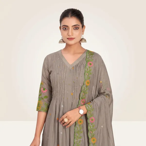 Beige_Chanderi_Silk_Premium_Kurta_Sets_For_Women