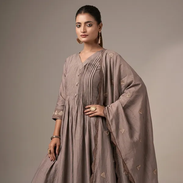 Beige_Chanderi_Silk_Premium_Kurta_Sets_For_Women
