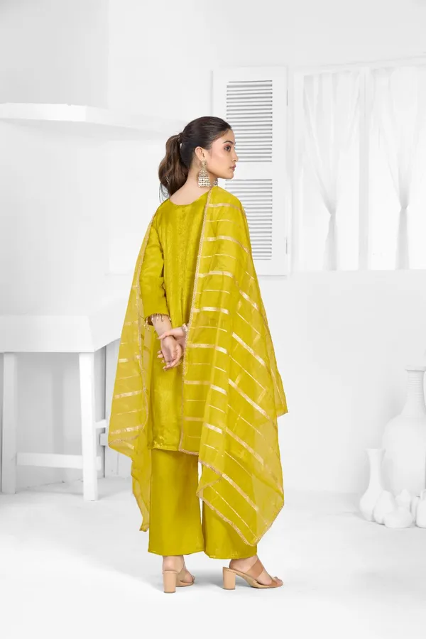 Lime_Green_Organza_Silk_Premium_Kurta_Sets_For_Women