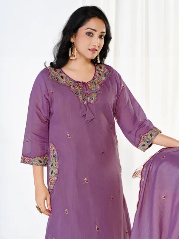 Lavender_Chanderi_Silk_Premium_Kurta_Sets_For_Women