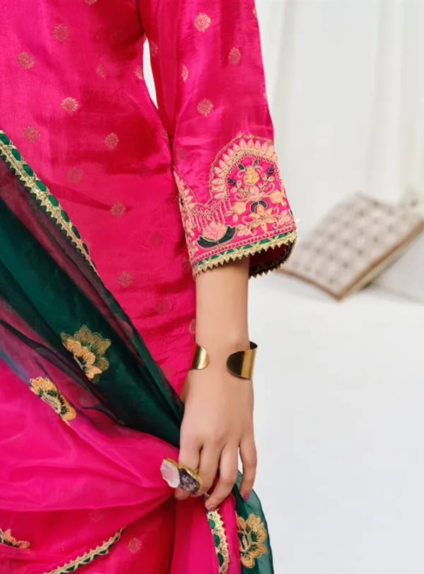 Rani_Pink_Silk_Blend_Premium_Kurta_Sets_For_Women